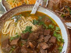 -金杨拉面王小吃面馆·牛三宝面·红烧牛肉粉