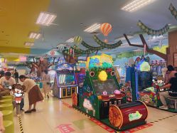 -莫莉幻想儿童乐园(武汉金银潭永旺店)