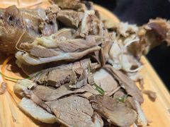 -东口码头·烧鸽子·鱼头泡饼·地方菜(金鹰悦城店)