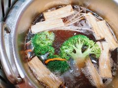 -龍歌自助小火锅(市南金茂湾店)