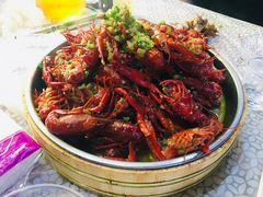蒜泥龙虾-云晓光头烧烤吧(川沙绿地店)