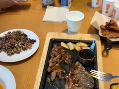 -必胜客(WOW昙华林店)