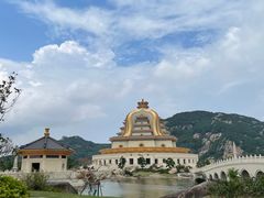 -亚龙湾中心广场