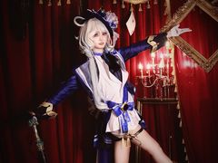 -米游妙妙屋cosplay换装自拍摄影体验馆