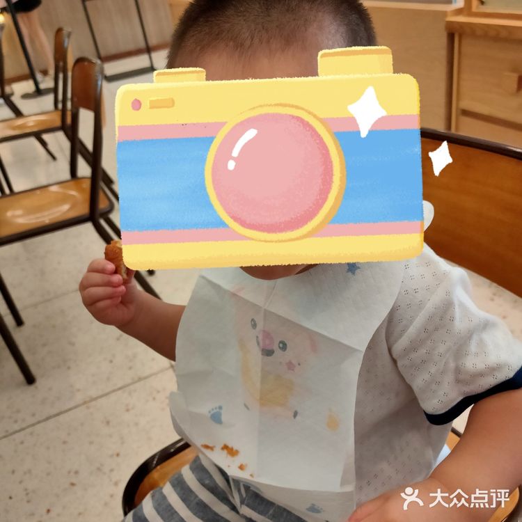 我最喜欢各种味道和内馅的牛角面包，乳酪面包