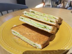 咖椰吐司-HELLO 27 意面·沙拉·帕尼尼