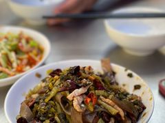 酸菜炒魔芋皮-胖哥家藏菜(护国路店)