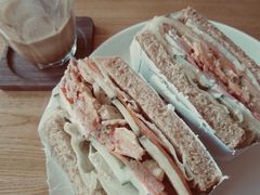 -In Cafe隐食研室
