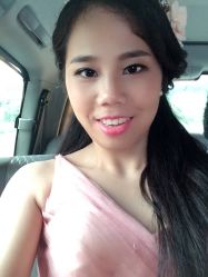 -现代经典婚纱摄影
