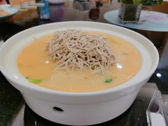 -香山湖家家宴(中山陵店)