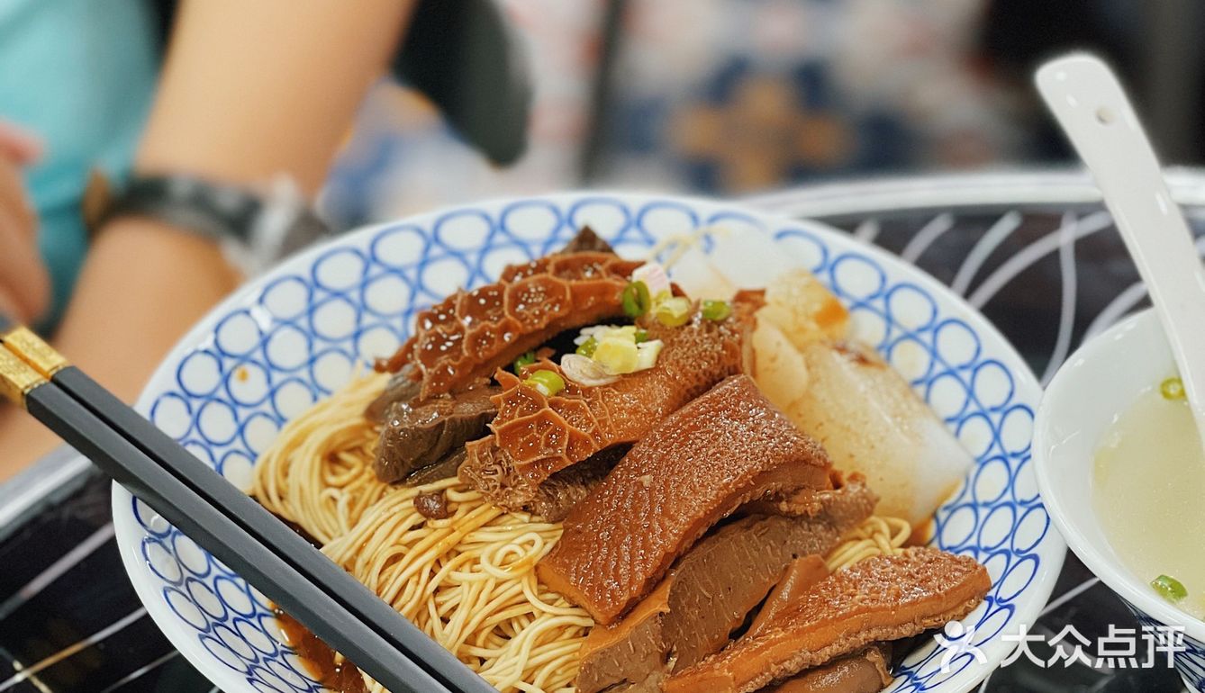 这碗牛杂捞面太太太太好吃了吧0000