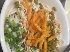 -桂姥姥·桂林卤粉·锅烧桂林米粉(莲塘店)