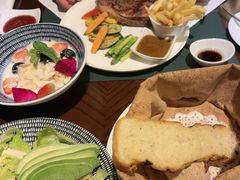 -云庭咖啡厅· 中航泊悦酒店(虹桥T2店)