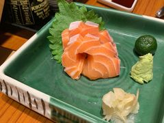 挪威厚切三文鱼腩刺身-摩打食堂(佳兆业店)