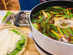 招牌贵州带皮山羊肉火锅-贵凤凰贵州米粉(五道口店)