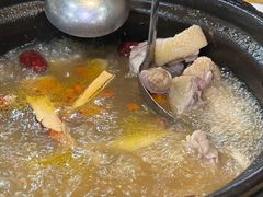 -濠轩阁特色生蚝火锅(水湾路店)