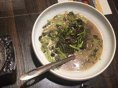 苋菜煮皮蛋-微食·原产地湘菜