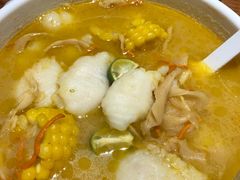 -渝是乎酸菜鱼(龙旗购物中心店)