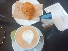 -北纬29度大堂吧-重庆富力艾美酒店-近江岸天街