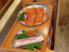 -明洞阿姨·韩式酱蟹烤肉·创意料理(三元桥店)