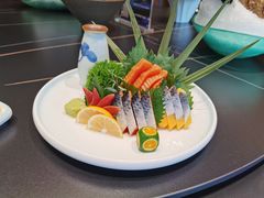 -鼎泰亨·海鲜牛肉餐厅(滨江店)