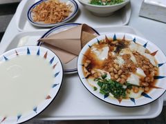 扁担豆腐脑-正南齐北·老街糯米团(洪崖洞店)