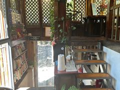 -蓝壁虎咖啡酒馆