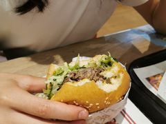 -The Habit Burger Grill 哈比特汉堡(爱琴海店)