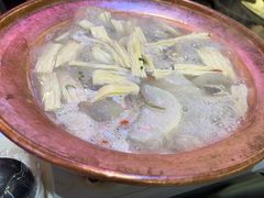 -霄汉牛三鲜湖北砂锅菜(万松园2店)