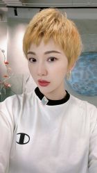 -变画·发型STUDIO
