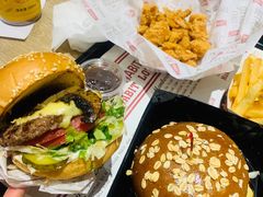 -The Habit Burger Grill 哈比特汉堡(爱琴海店)