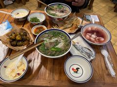 -云阿蛮云南生烫牛肉米线(奉贤路店)