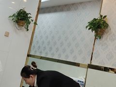 -郑远元专业修脚房(黄河路店)