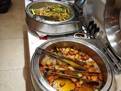 -泉福居酱骨头自助广场(南大街商业步行街店)