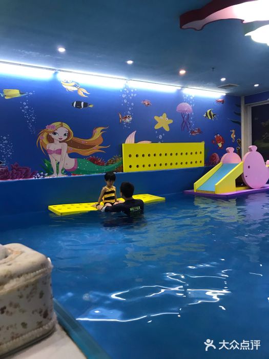 乐游岛婴儿游泳(宝安妇幼店)图片