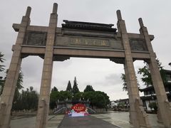 -梅村泰伯庙