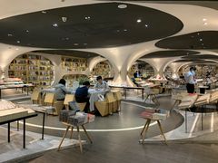 -钟书阁(珍园店)