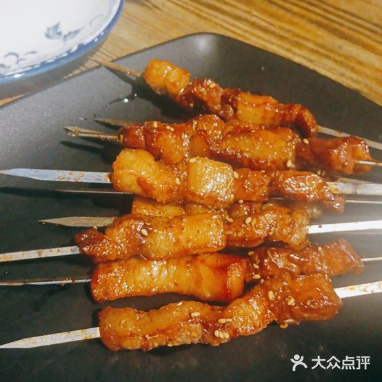 根聚地烧烤(德胜分店)