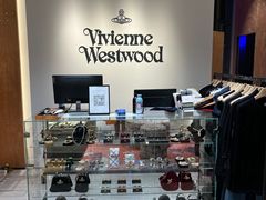 -Vivienne Westwood(上海来福士广场店)