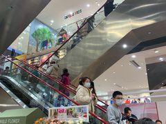 -优衣库(深圳万象天地旗舰店)