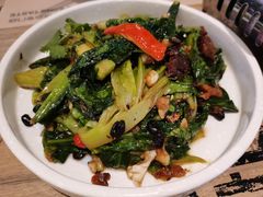 豆豉鲮鱼油麦菜-茶港·点心·啫啫煲(范湖万达广场店)