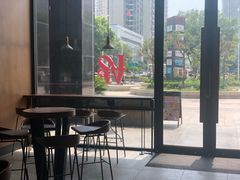 -星巴克(武汉江夏中百广场店)