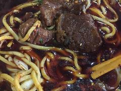 极品牛肉面-蒋六十八梯眼镜面(狮子坪店)