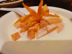 酸奶拌芒果-老滇山寨•云南特色菜•地方菜•民族风情歌舞表演(金碧店)