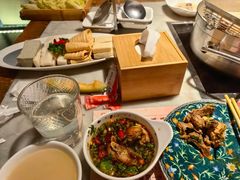 -尚尚仙·酸汤猪手·猪肚鸡火锅(华联万柳购物中心店)