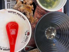 -犟骨头排骨饭•大骨面(弘阳广场店)
