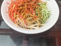 -牛一嘴·兰州牛肉面·大盘鸡(财富中心店)