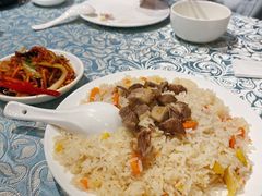 精品手抓饭-巴扎美食·新疆菜·西域歌舞表演餐厅(新疆大厦店)