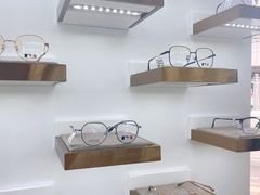 -翰佐蔡司小乐圆·依视路星趣控·暴龙眼镜折扣店