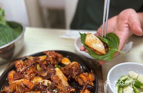 Spicy Sauce Stir-Fried Pork Belly